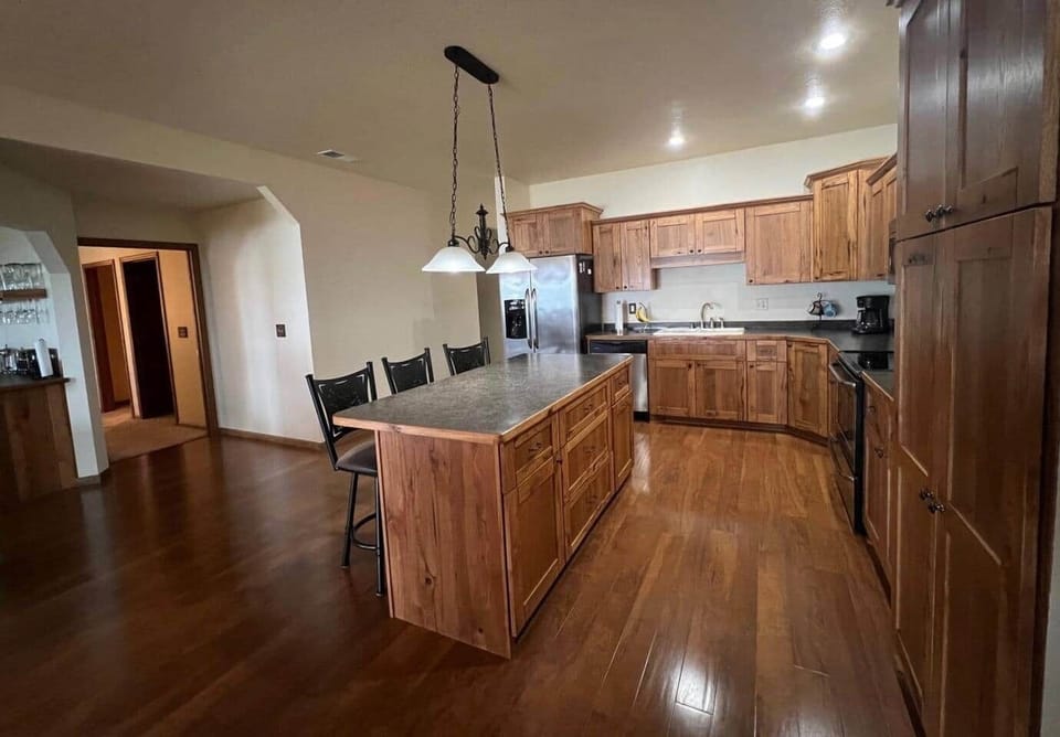 Large kitchen island is perfect for breakfast 
