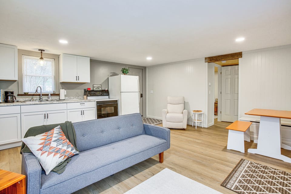 Wellston Vacation Rental | 1BR | 1BA | 500 Sq Ft | 2 Steps to Enter