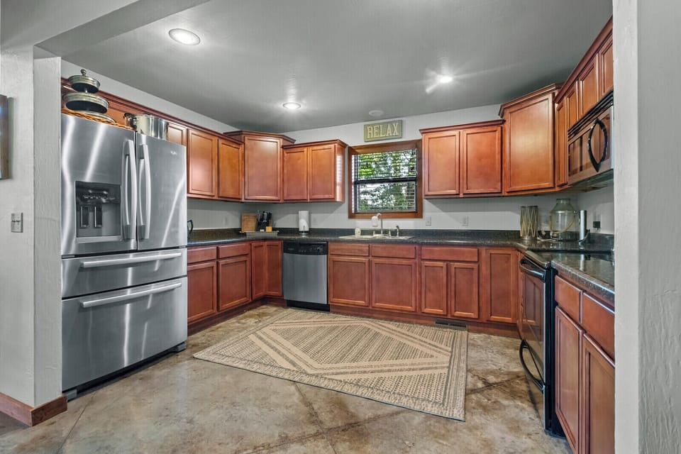 Huge Kitchen w Tons of Space and Counters. Coffeemaker and Keurig machine.