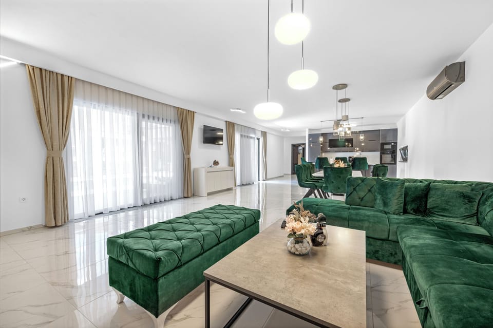 Living and dining room
