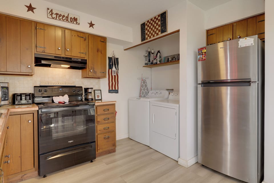 Kitchen | Washer/Dryer