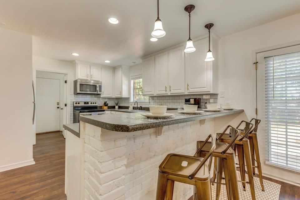 Kitchen | 1st Floor | Drip Coffee Maker | Dishwasher | Cooking Basics