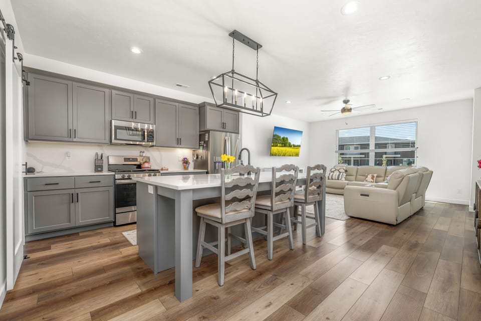 Kitchen has it all for cooking & baking. Lots of Gadgets & Gizmos.