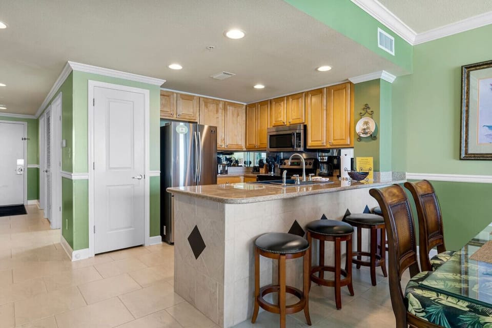 Well Equipped Kitchen!