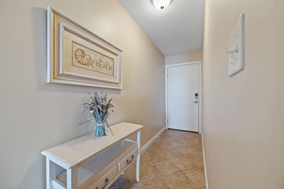 Gulf Shores Plantation East 1102,
1 bedroom 1 bathrooms, sleeps 6. Managed by Island Rentals