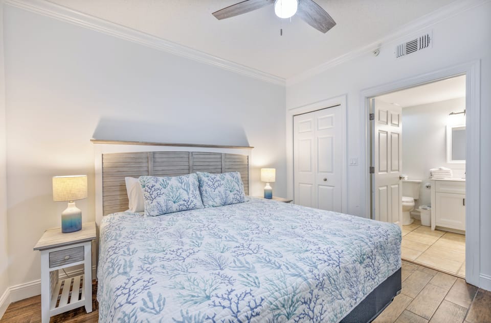 King bed in the master bedroom