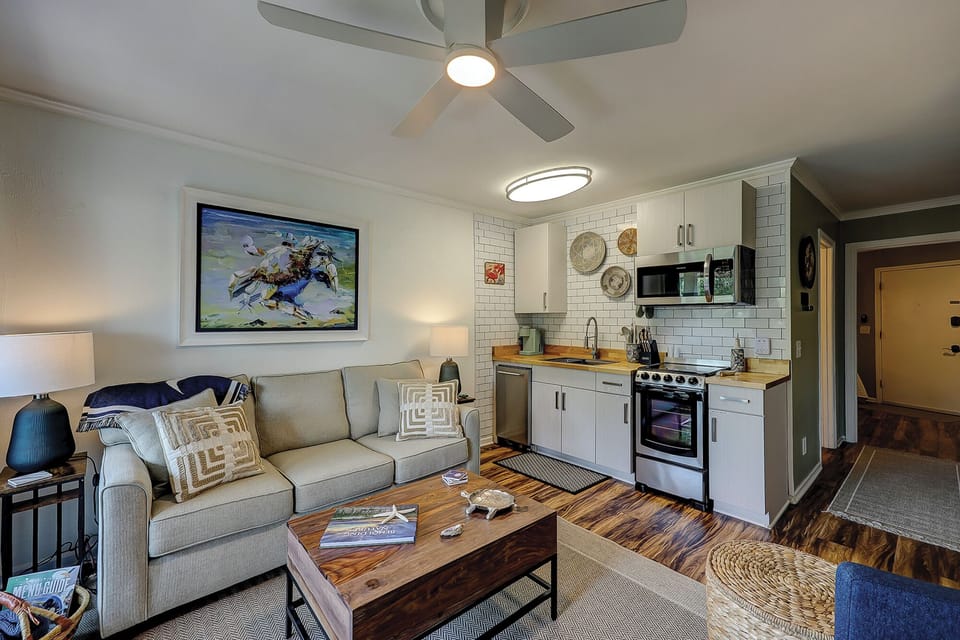 Living/Kitchen