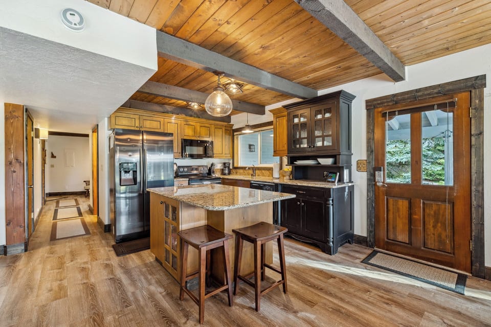 Kitchen with Island