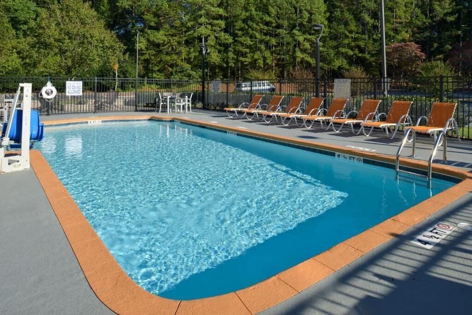 Seasonal outdoor pool