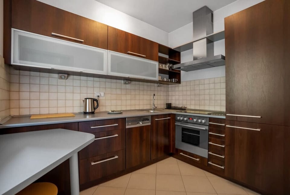Kitchen Area - Book Now with RENTUJEMY.COM