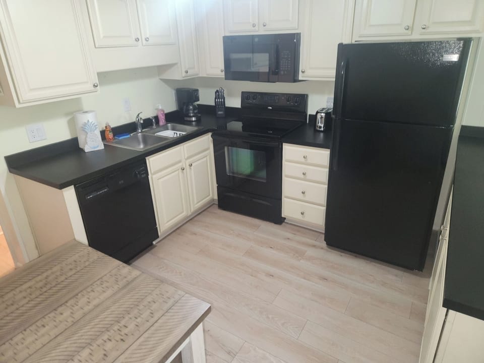 Kitchen 4