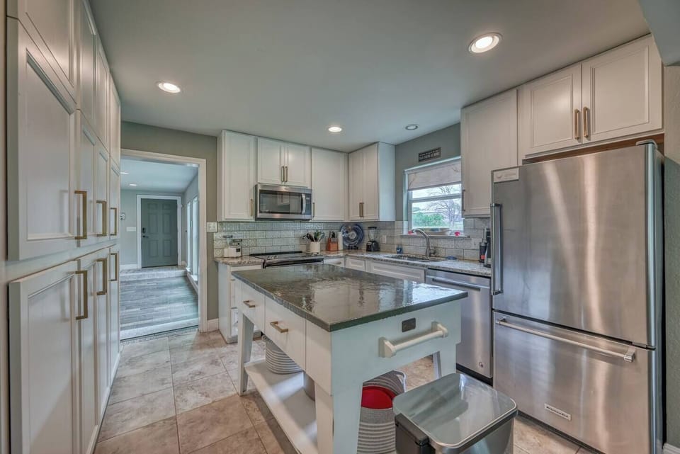 fully stocked kitchen