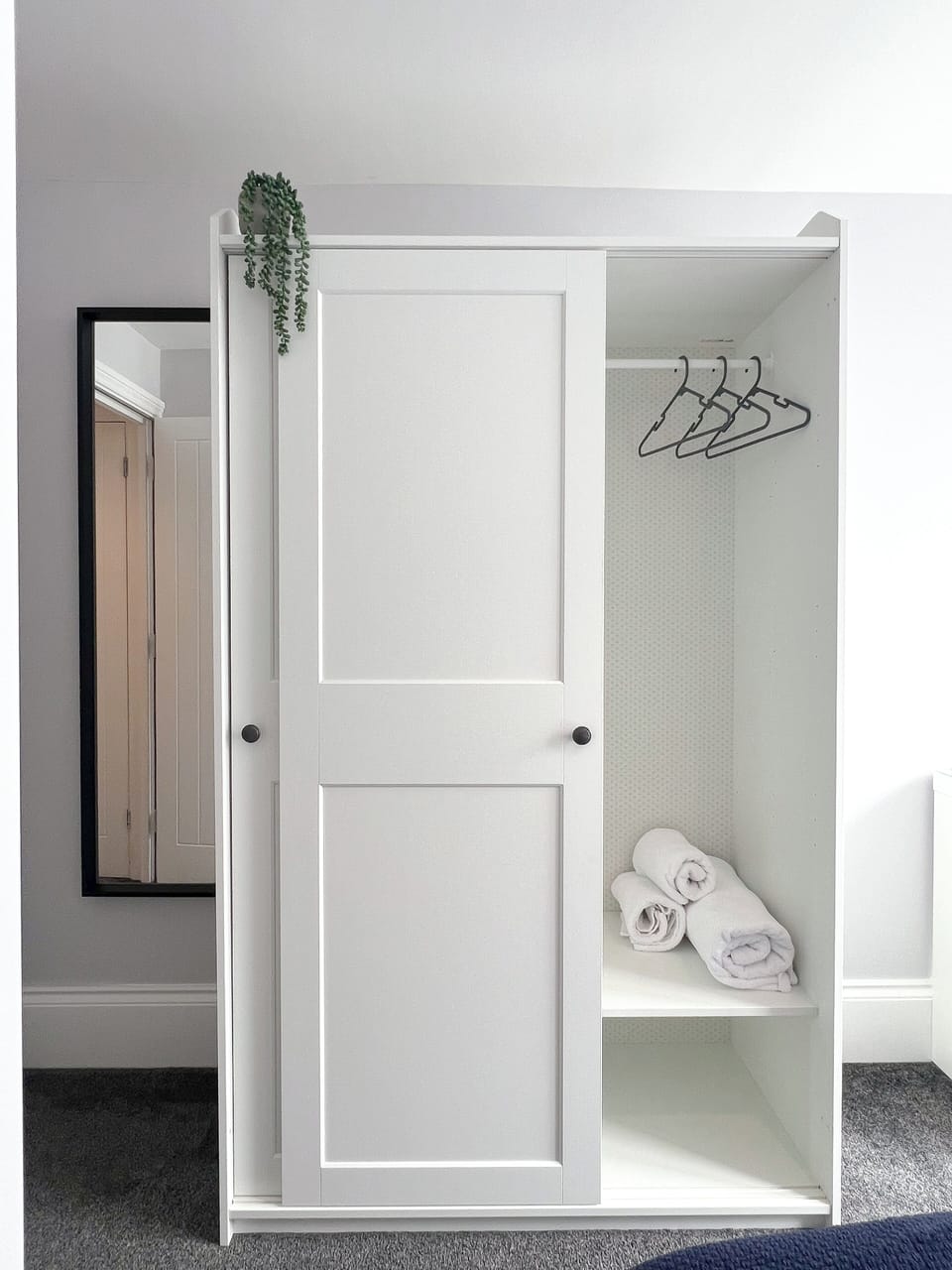 Campbells Crib Maidstone Kent Wardrobe 