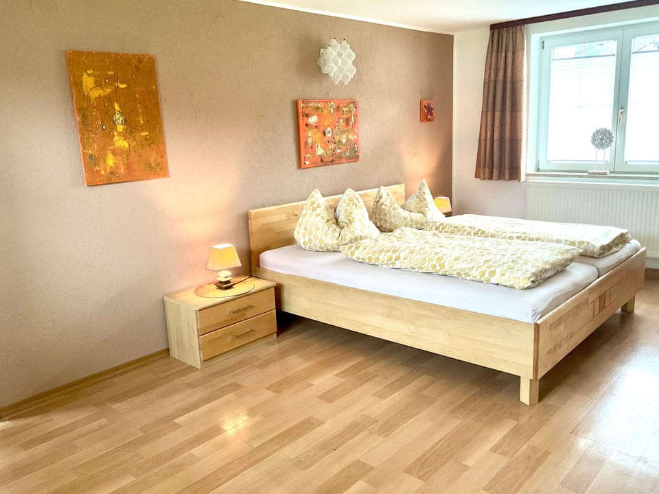Ferienbungalow 2-4 Personen, 75 qm, mit 2 Separaten Schlafzimmern und Terrasse Apartment in Schönau am Königssee