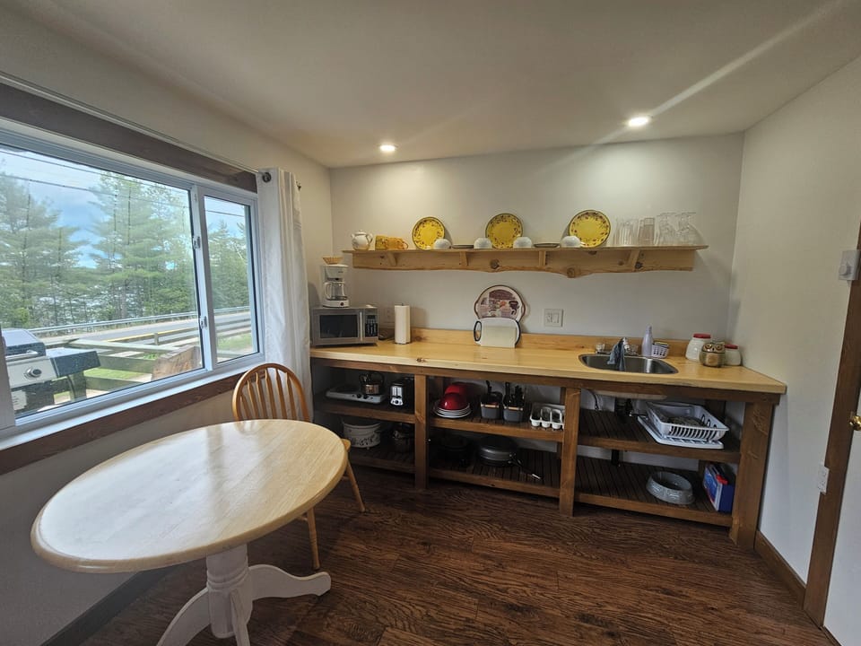 Cabin 1 - Kitchenette