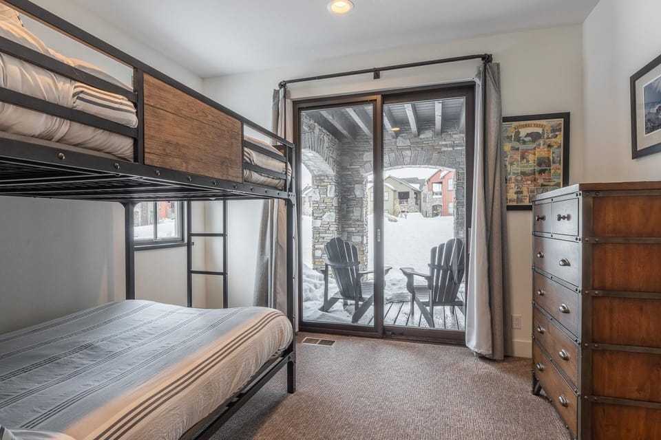 Bedroom2