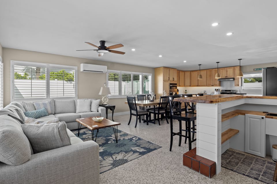 2nd living room