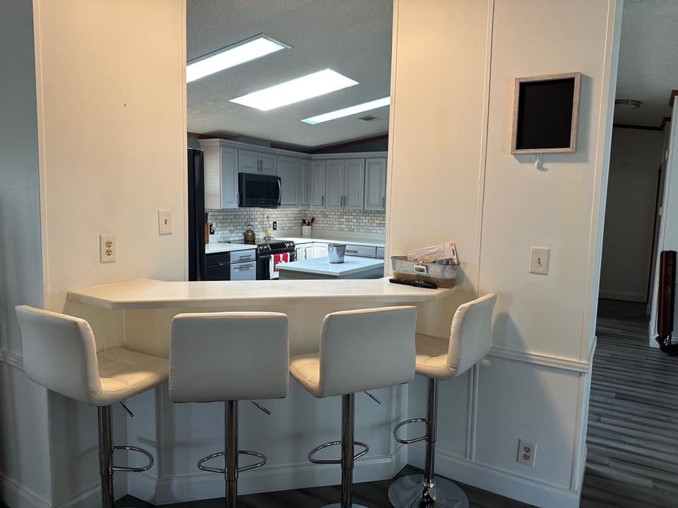 Breakfast Bar