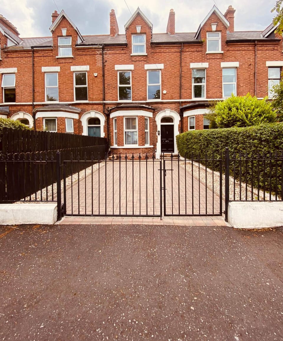 Free Secure Parking