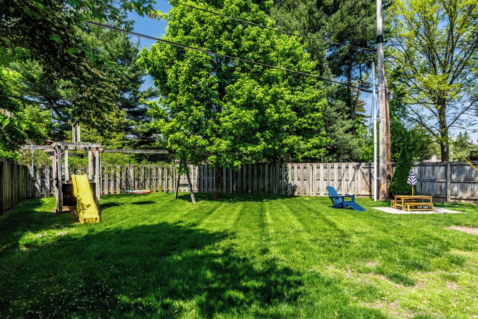 OVERSIZED BACKYARD