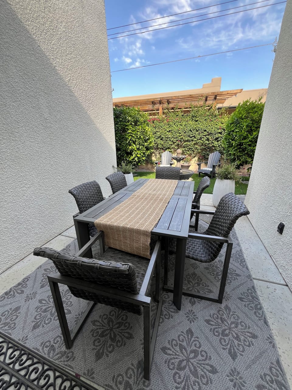 Outdoor dining