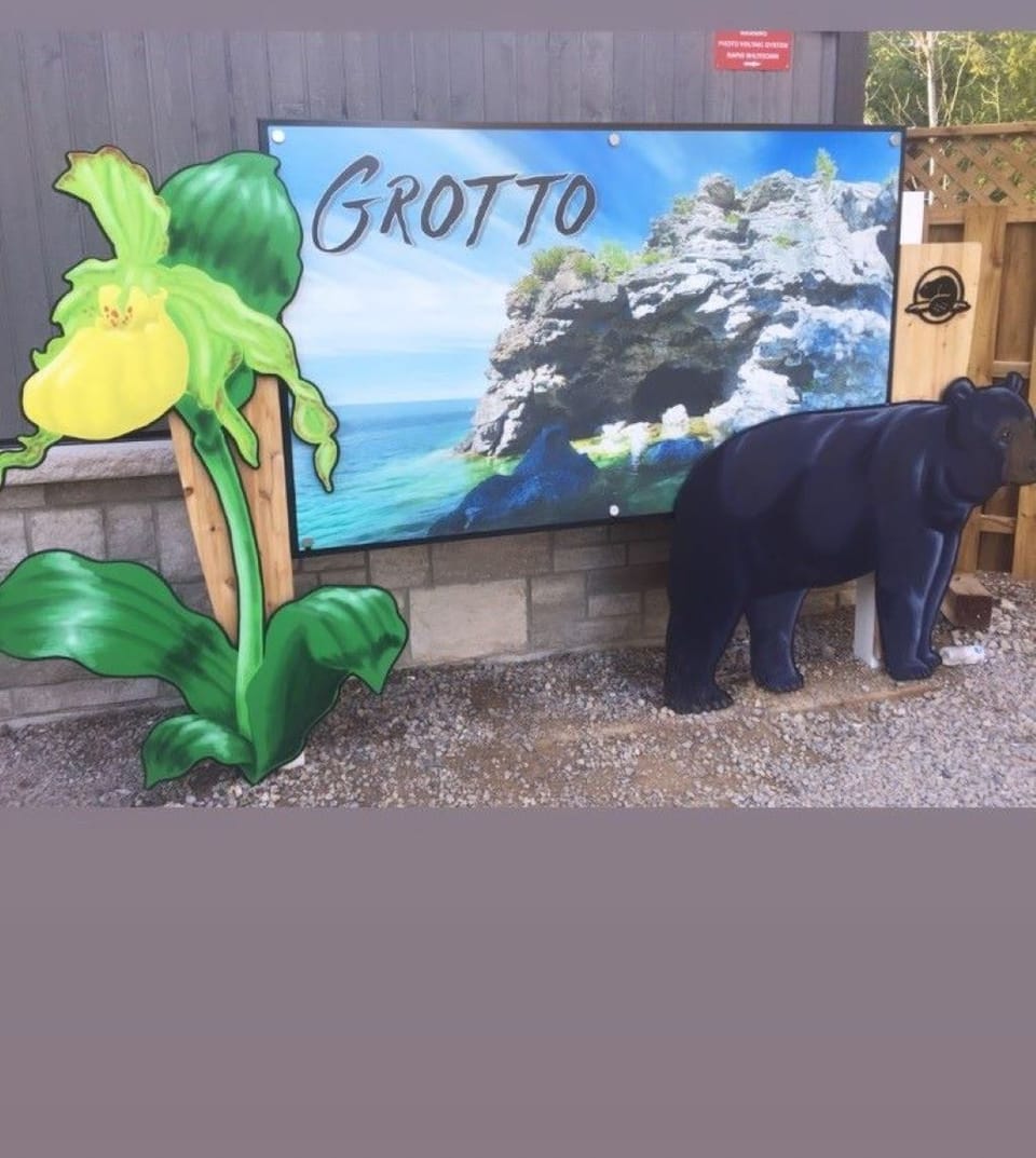 Just 40 minutes to the Grotto at Bruce National Park.