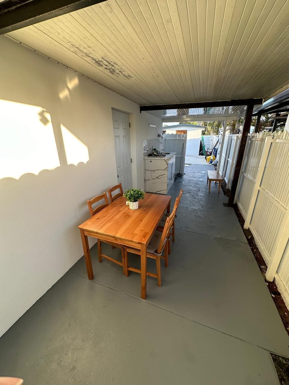 Outdoor dining
