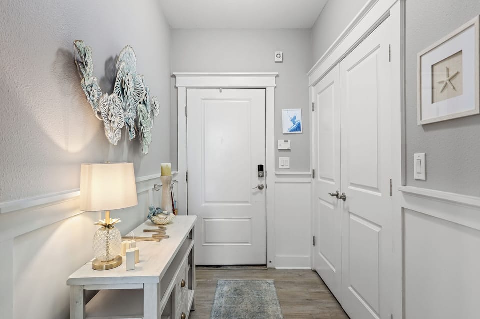 Welcome to Sea La Vie hosted by Pointe West Vacation