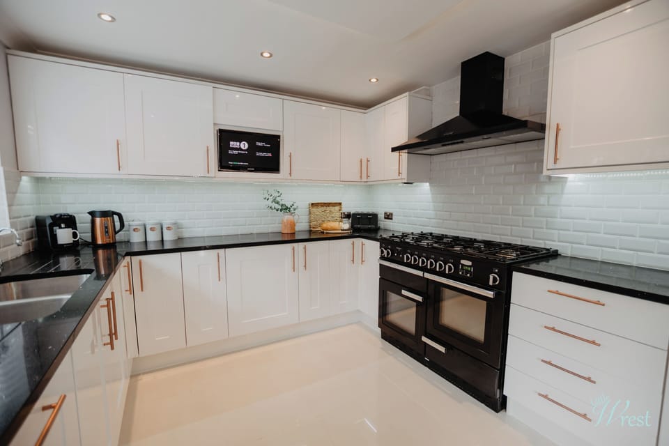 Kitchen (1)