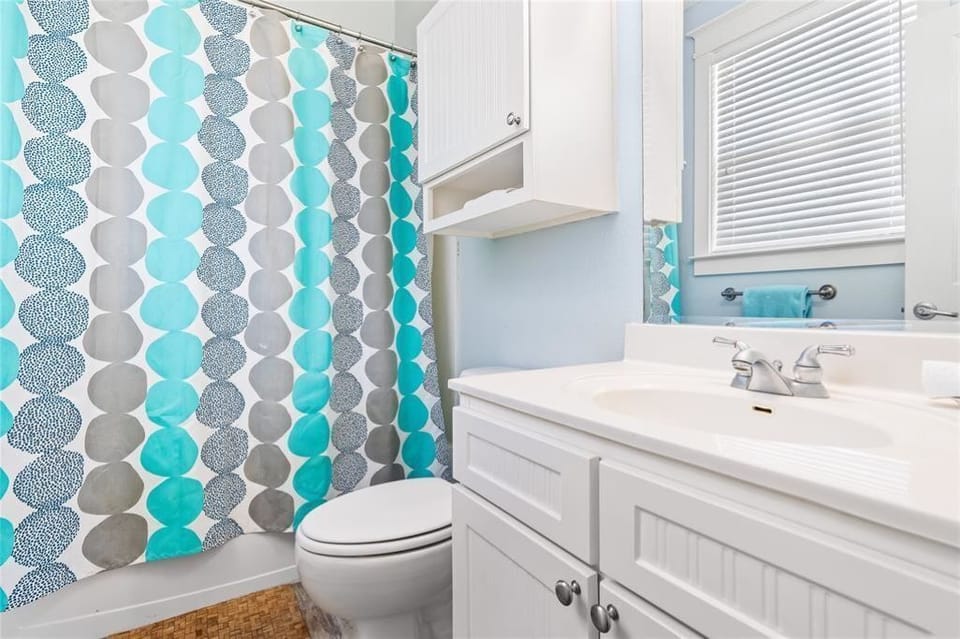 Bathrooms are stocked with shampoo, conditioner, soap, towels, and toilet paper.