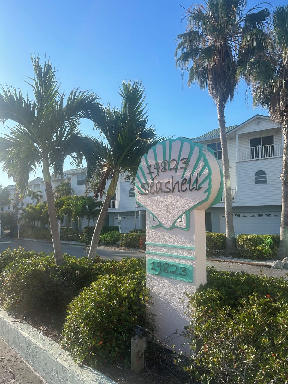 Indian Shores Townhouse, steps from the Beach with pool!  House in Indian Shores