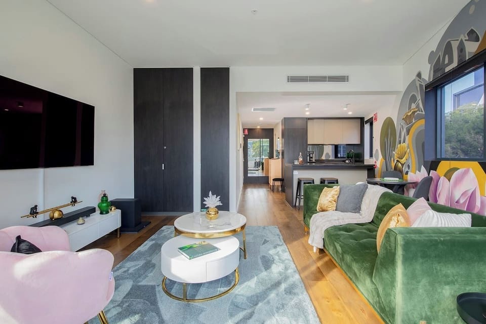Eclectically styled with plush furnishing and unique artwork, this property offers a truly unique stay in central Newcastle.
