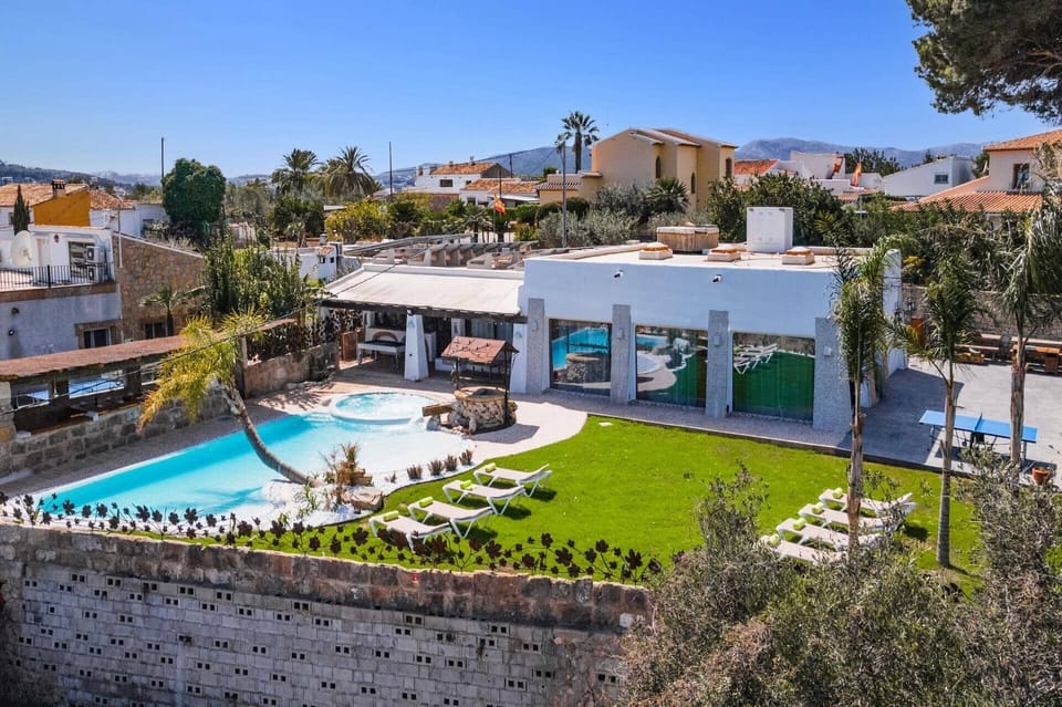 Villa Goldensol image