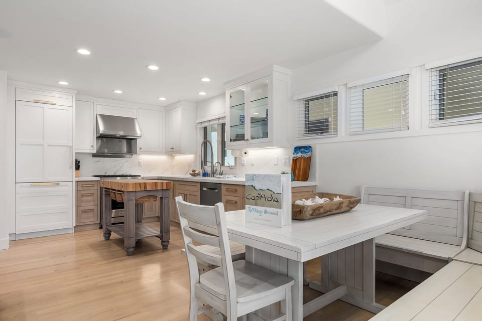 Kitchen/Dining area