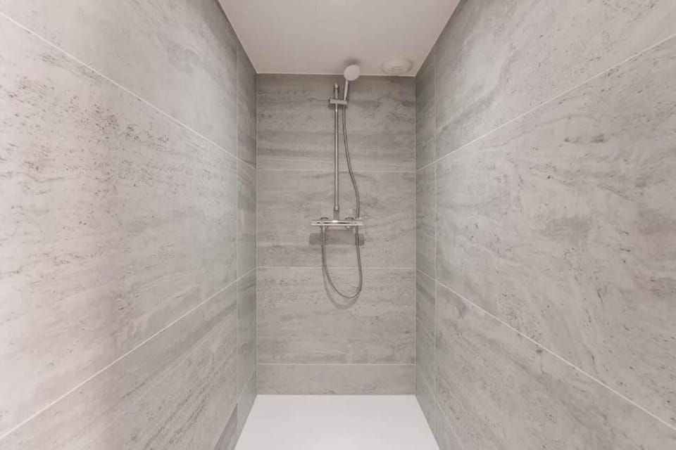 GITE-LA-RUINE-Douche