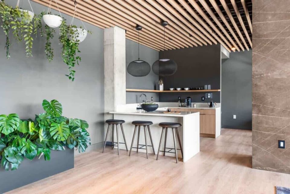 Lobby with island seating