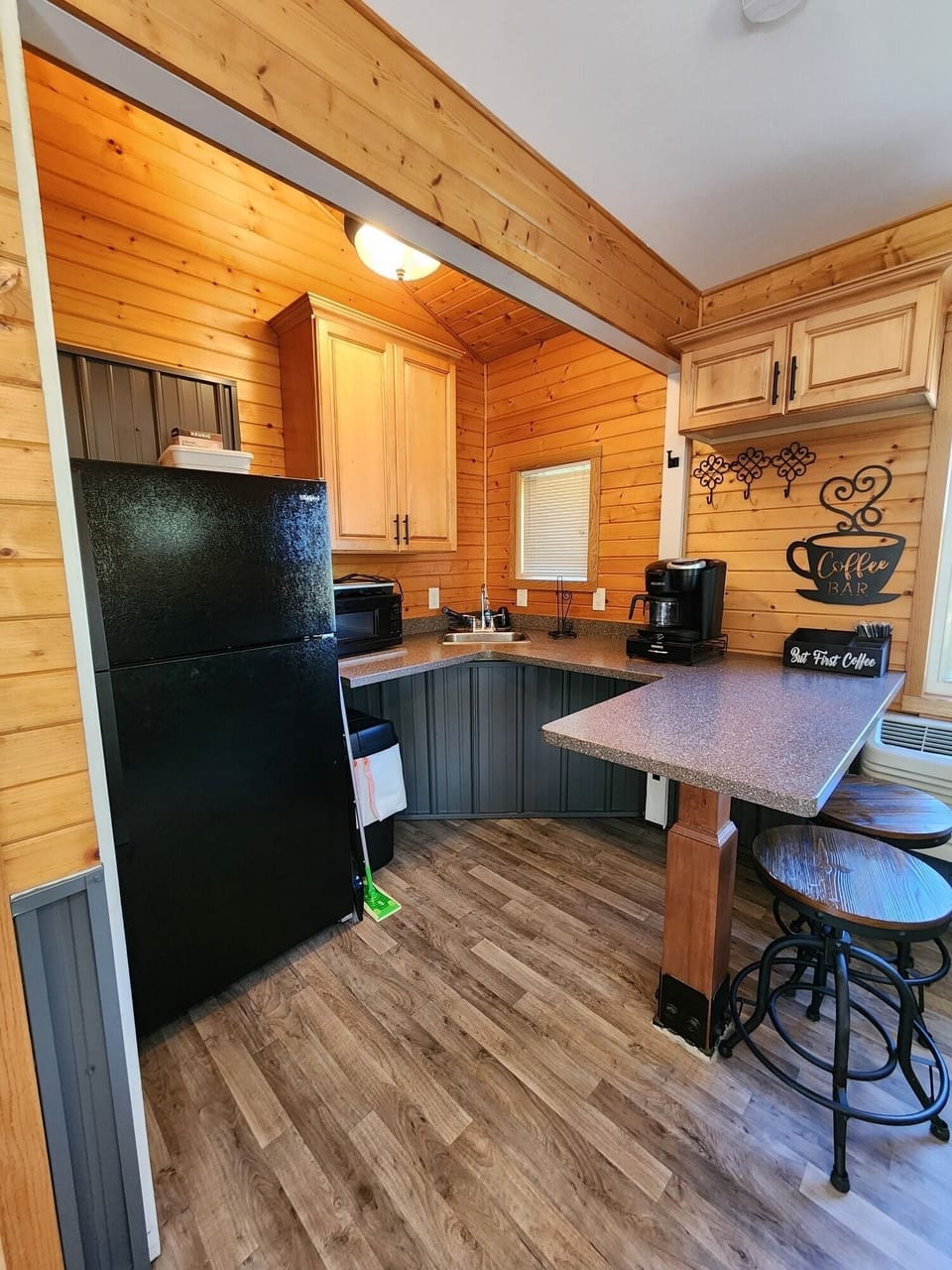 Cottage at Lake Road Campground