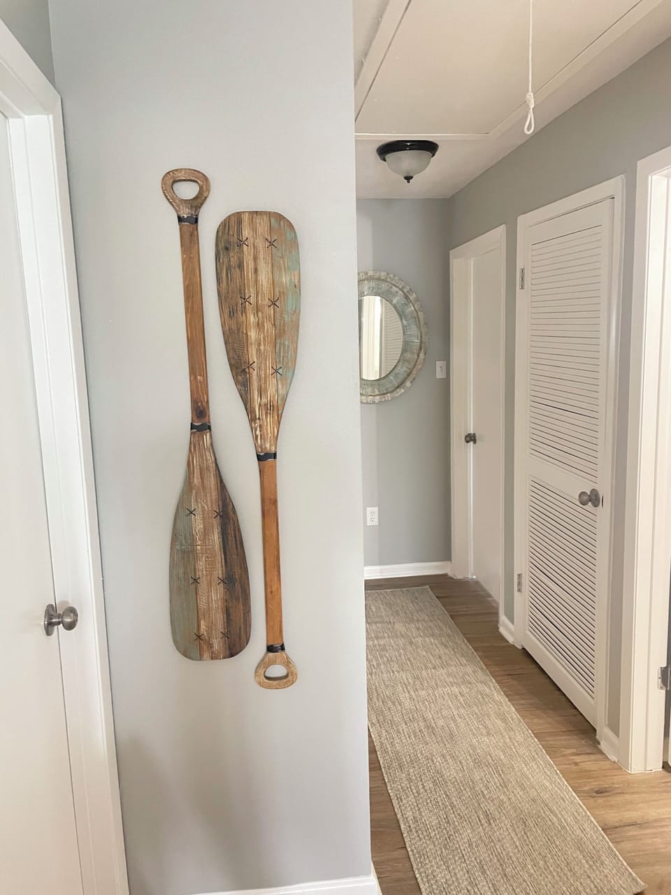hall to bedrooms