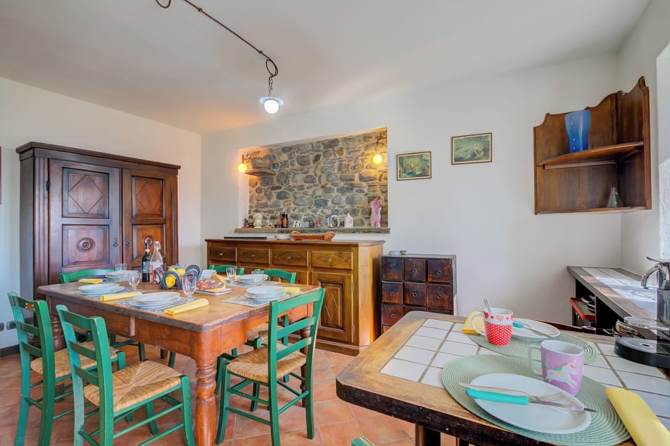 Kitchen and dining area