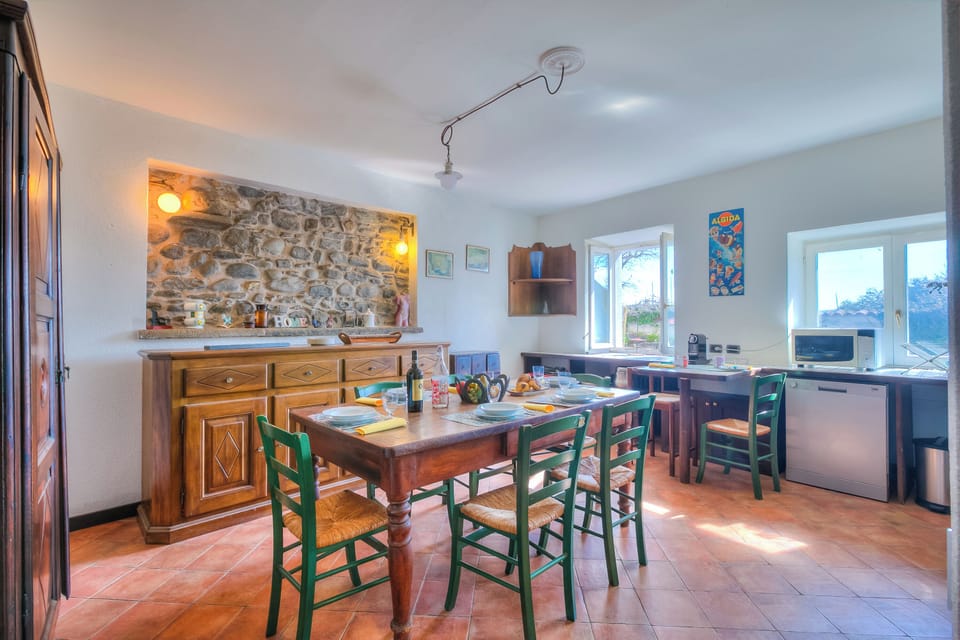 Kitchen and dining area
