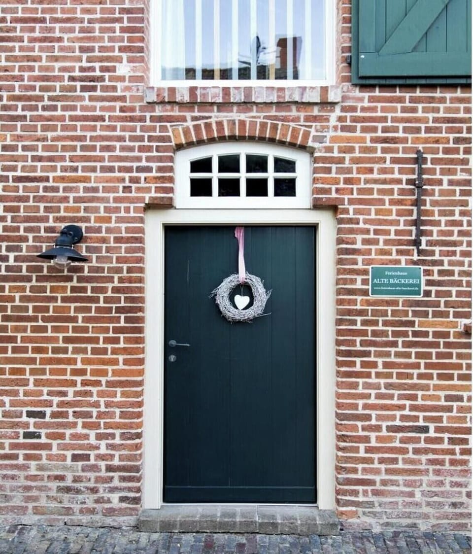 Entrance / Reception