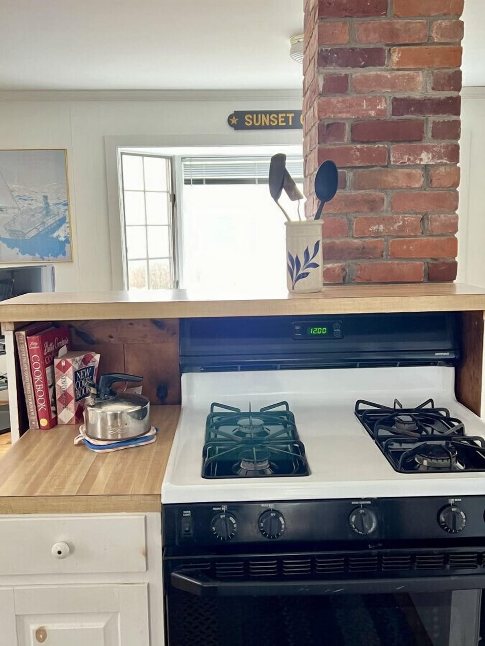 Kitchen opens to Dining Room
