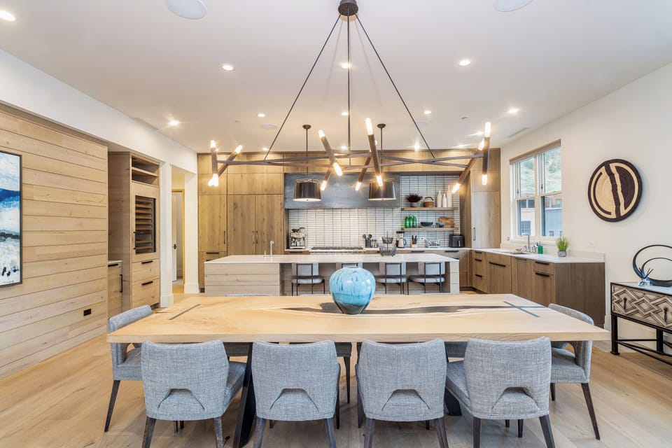 3.1-fir-house-telluride-dining-kitchen