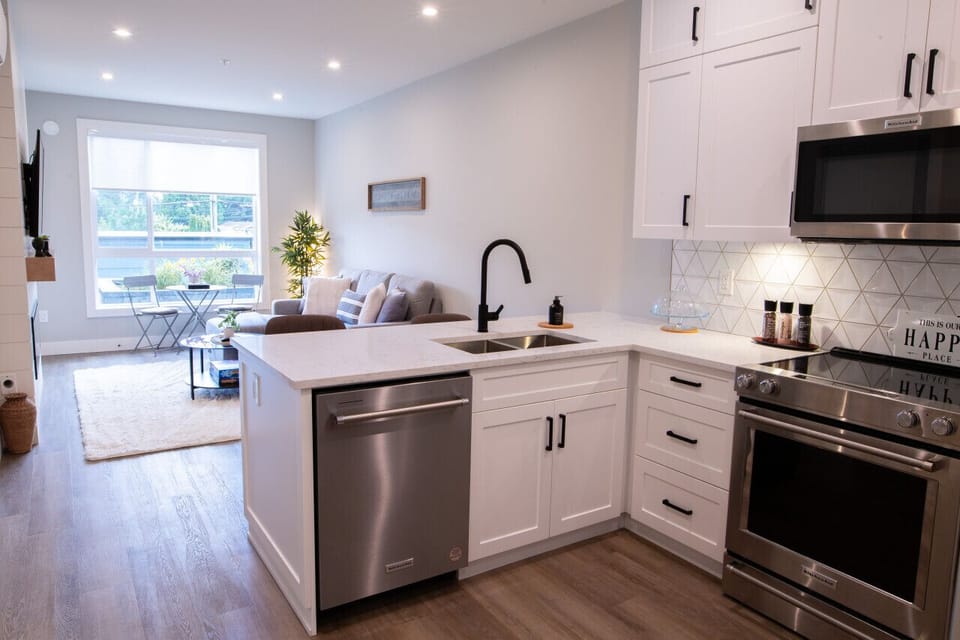 Keep visiting with the other guests while cooking in the kitchen with our open floor plan.