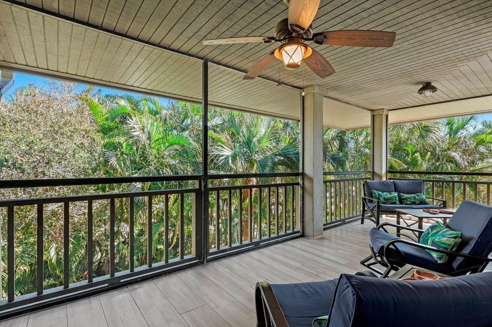 Wrap Around Lanai