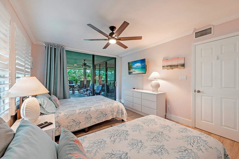 Queen Bed & XL Twin Bed in the guest bedroom
