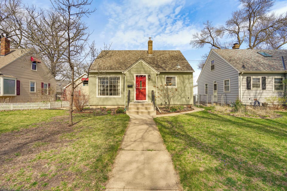 St Paul Vacation Rental | 2BR | 1BA | 3 Steps to Enter | 1,100 Sq Ft