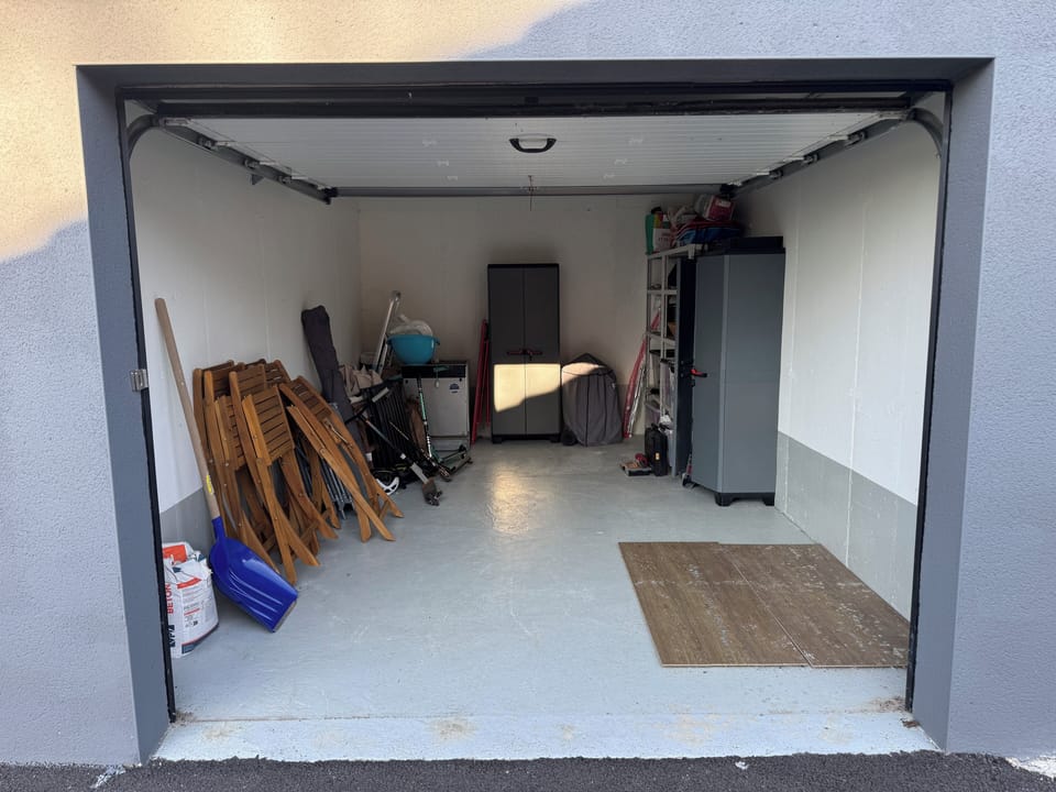 Garage for storage of equipment 
