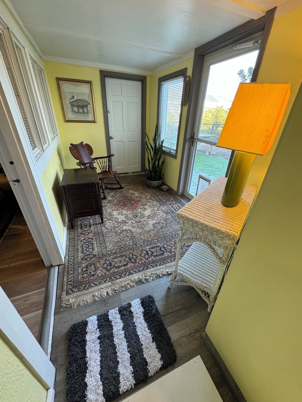 Efficiency suite Basement sitting room or sunroom