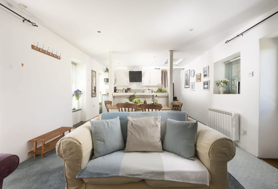 Roseland Cottage, Ground Floor: Enjoy the open-plan living space